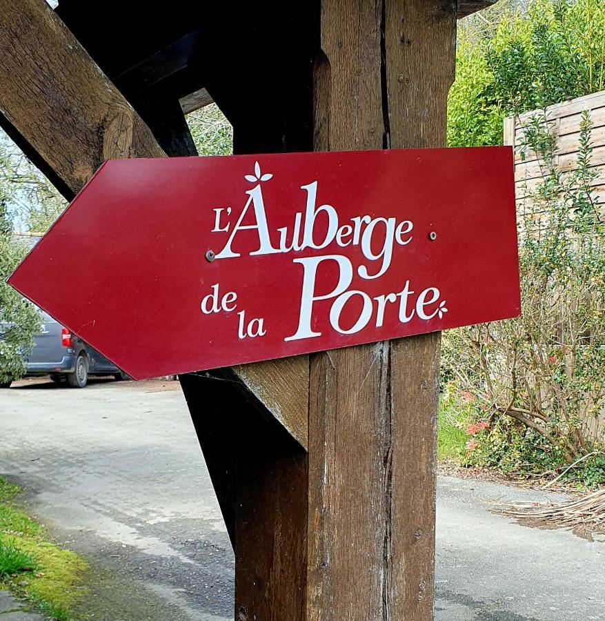 L'Auberge De La Porte Saint-Jouan-des-Guérets Buitenkant foto