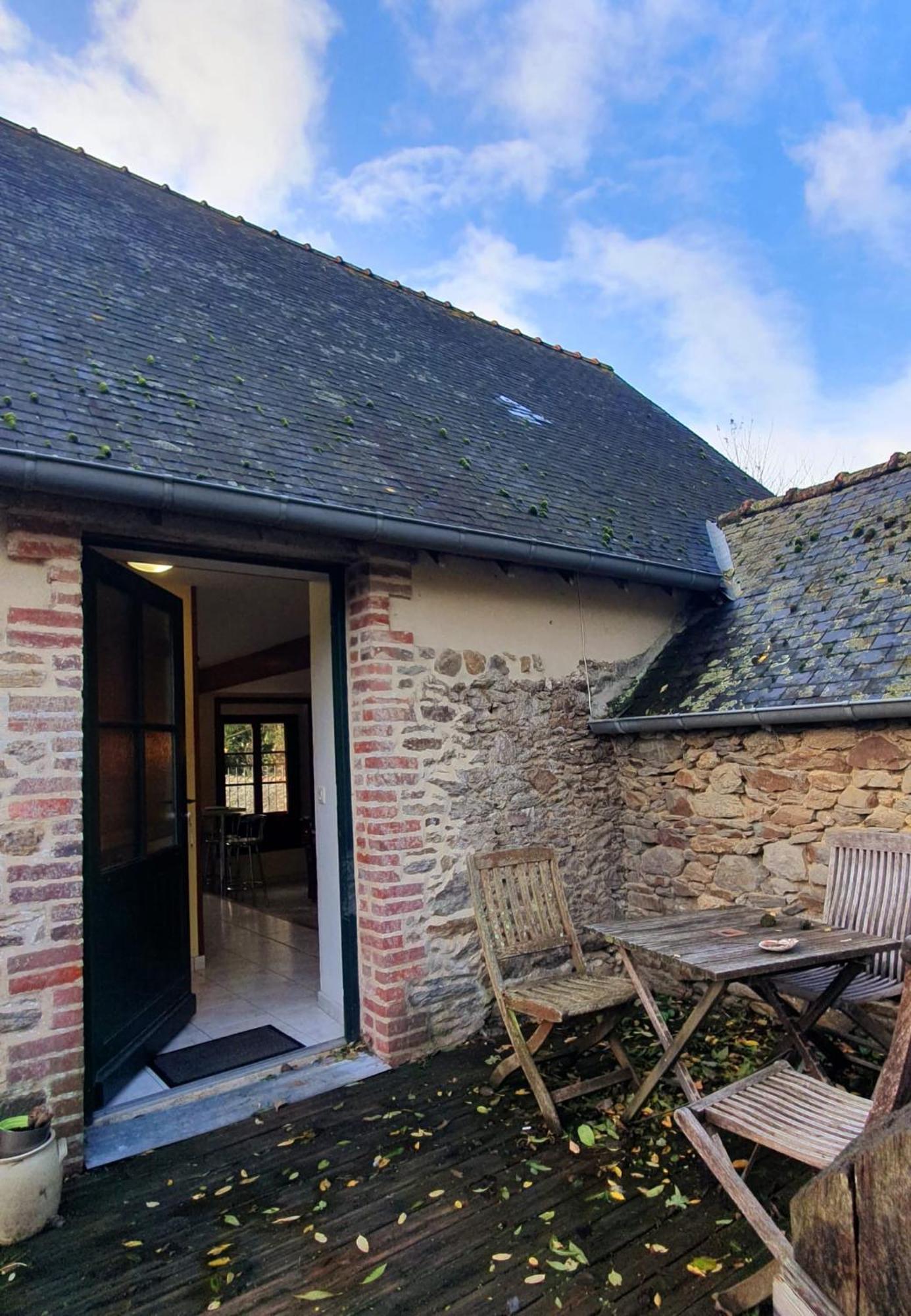 L'Auberge De La Porte Saint-Jouan-des-Guérets Kamer foto